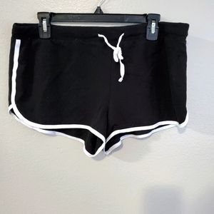 XL black shorts